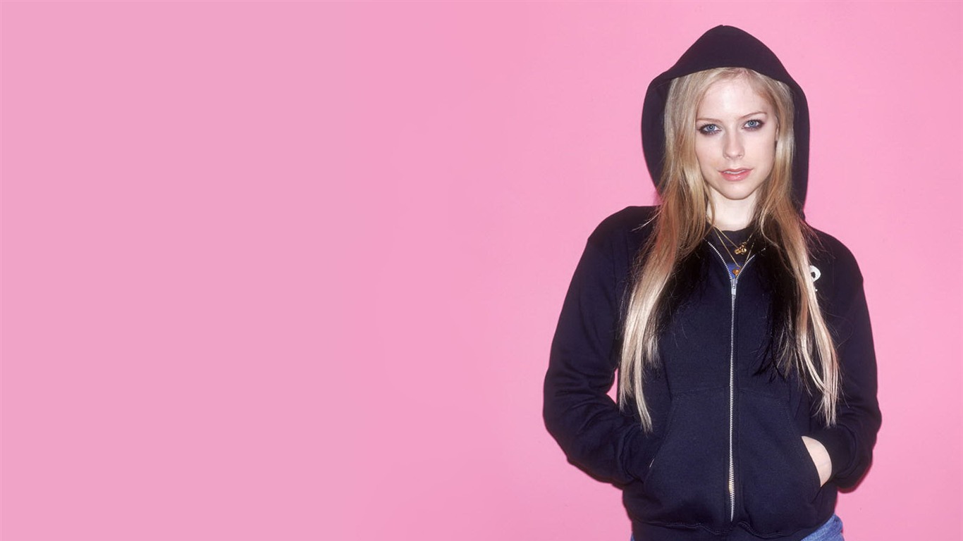 Avril Lavigne #045 - 1366x768 Wallpapers Pictures Photos Images