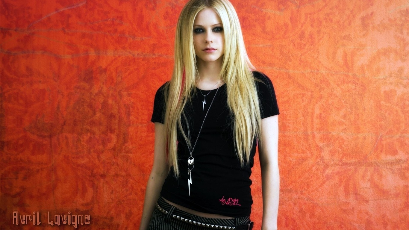 Avril Lavigne #080 - 1366x768 Wallpapers Pictures Photos Images