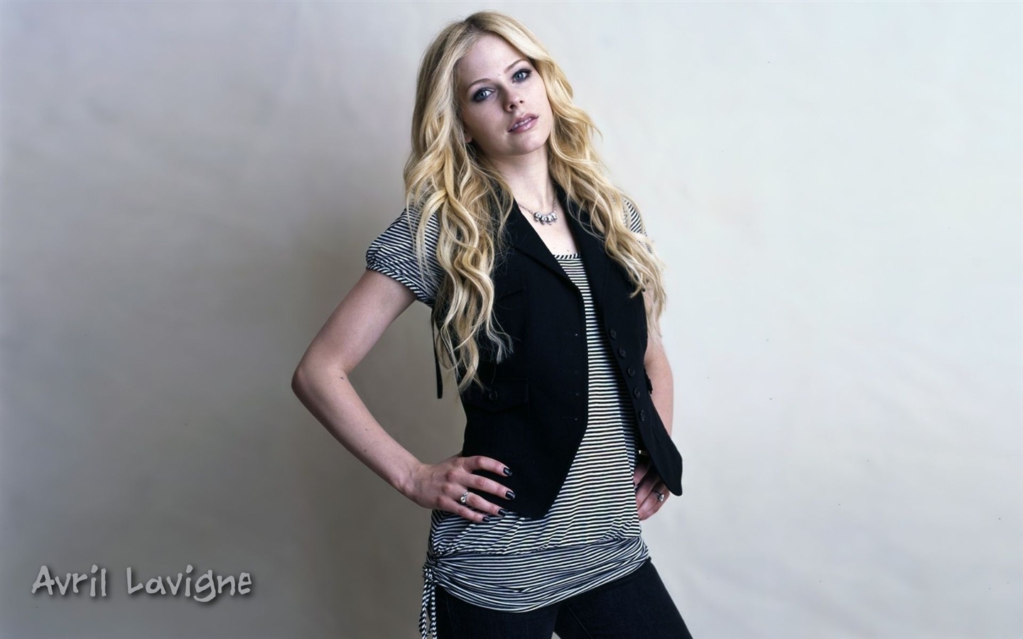 Avril Lavigne #076 - 1440x900 Wallpapers Pictures Photos Images