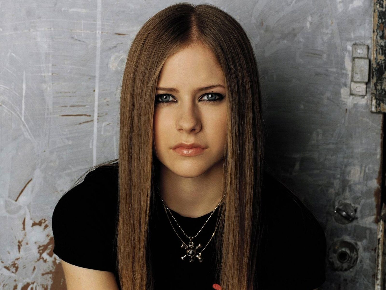 Avril Lavigne #051 - 1600x1200 Wallpapers Pictures Photos Images