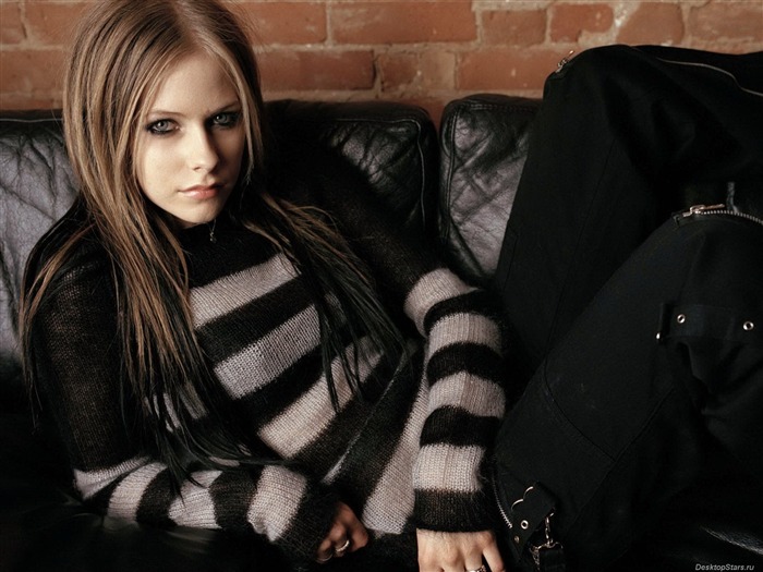 Avril Lavigne #017 Wallpapers Pictures Photos Images Backgrounds