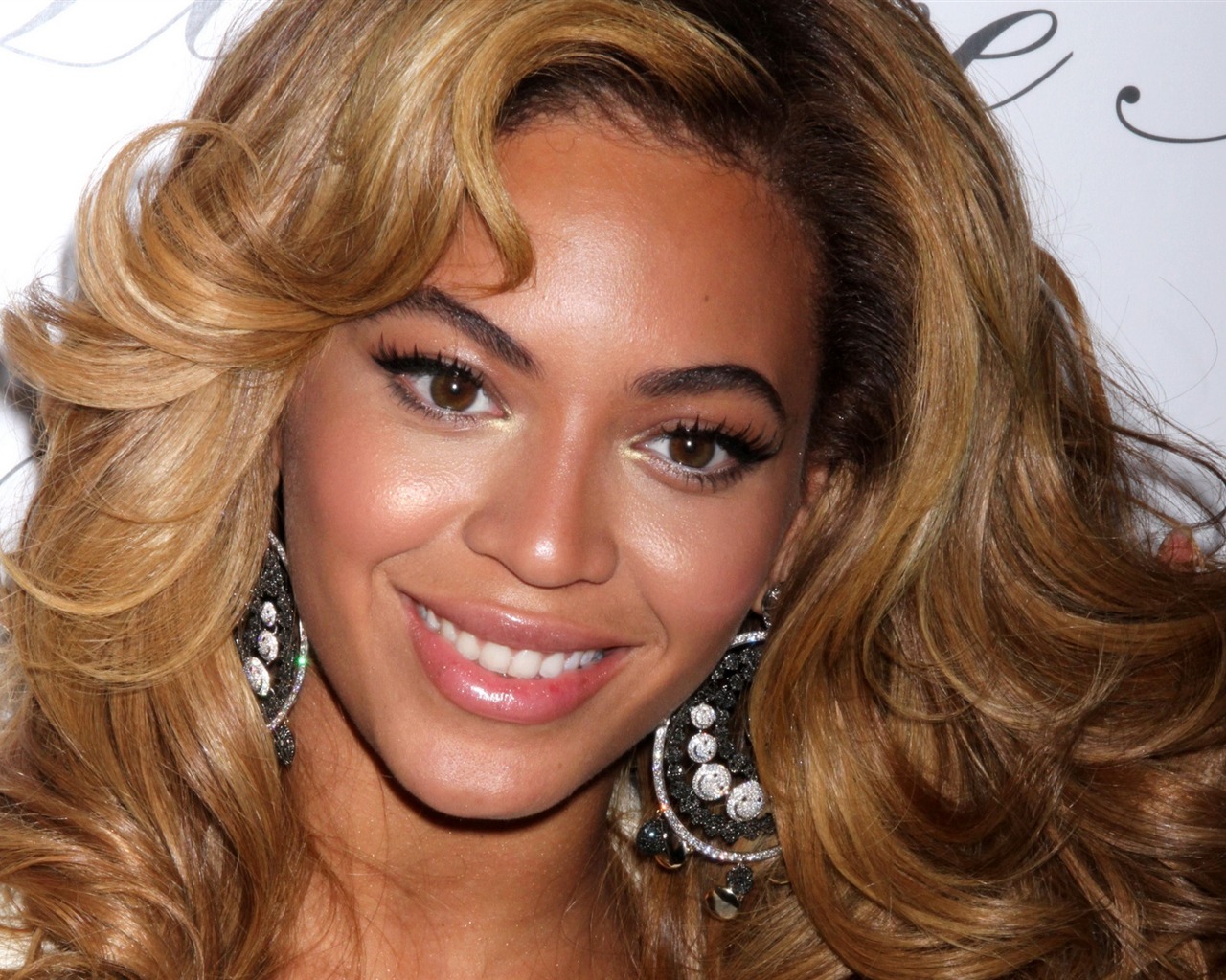 Beyonce Knowles #036 - 1280x1024 Wallpapers Pictures Photos Images