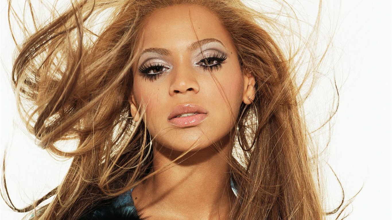 Beyonce Knowles #019 - 1366x768 Wallpapers Pictures Photos Images