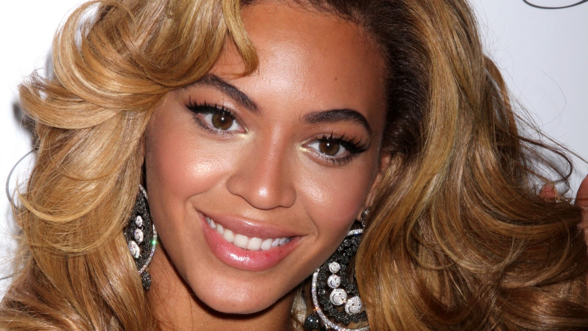 Beyonce Knowles #036 - 1920x1080 Wallpapers Pictures Photos Images