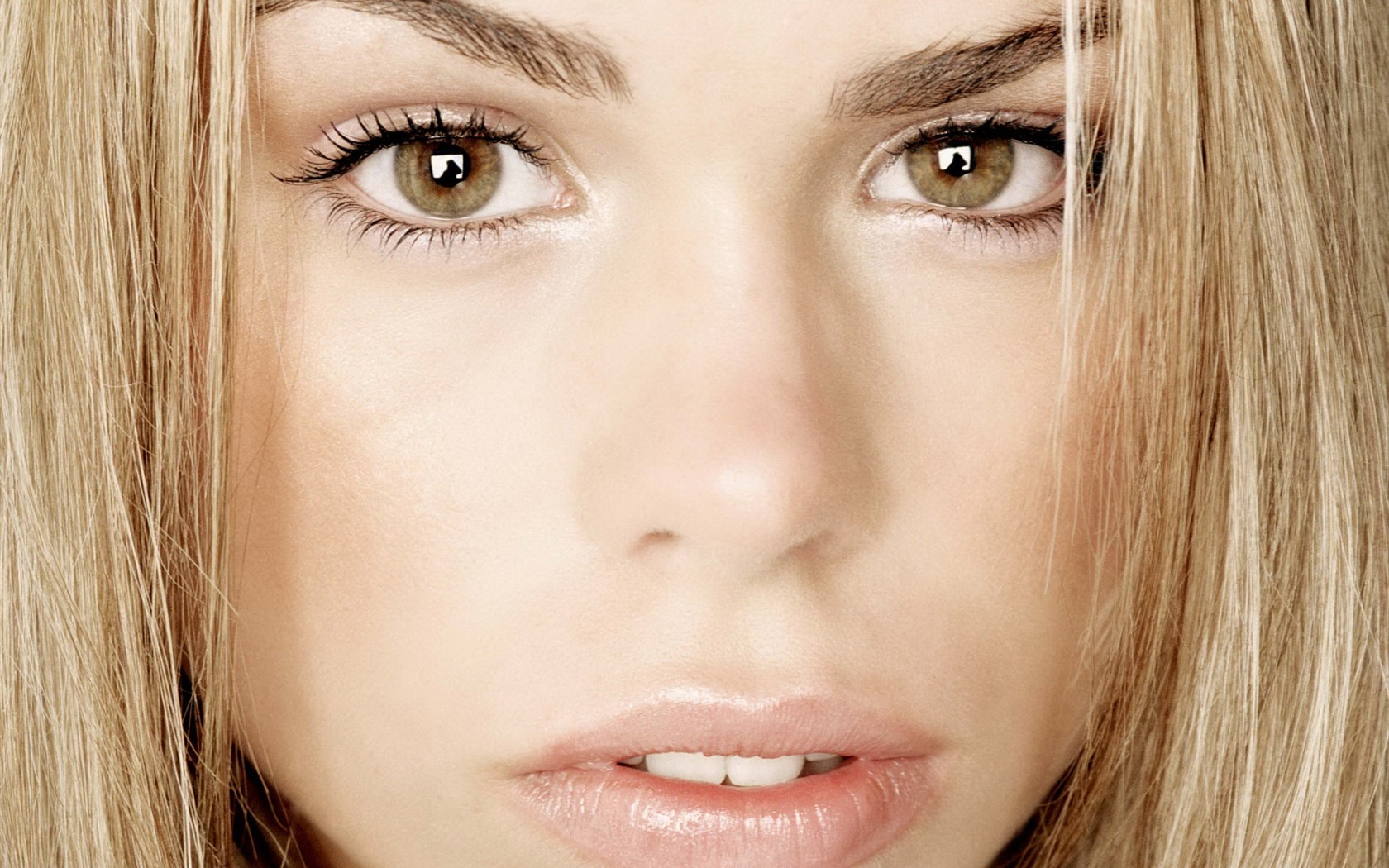 Billie Piper #015 - 1680x1050 Wallpapers Pictures Photos Images