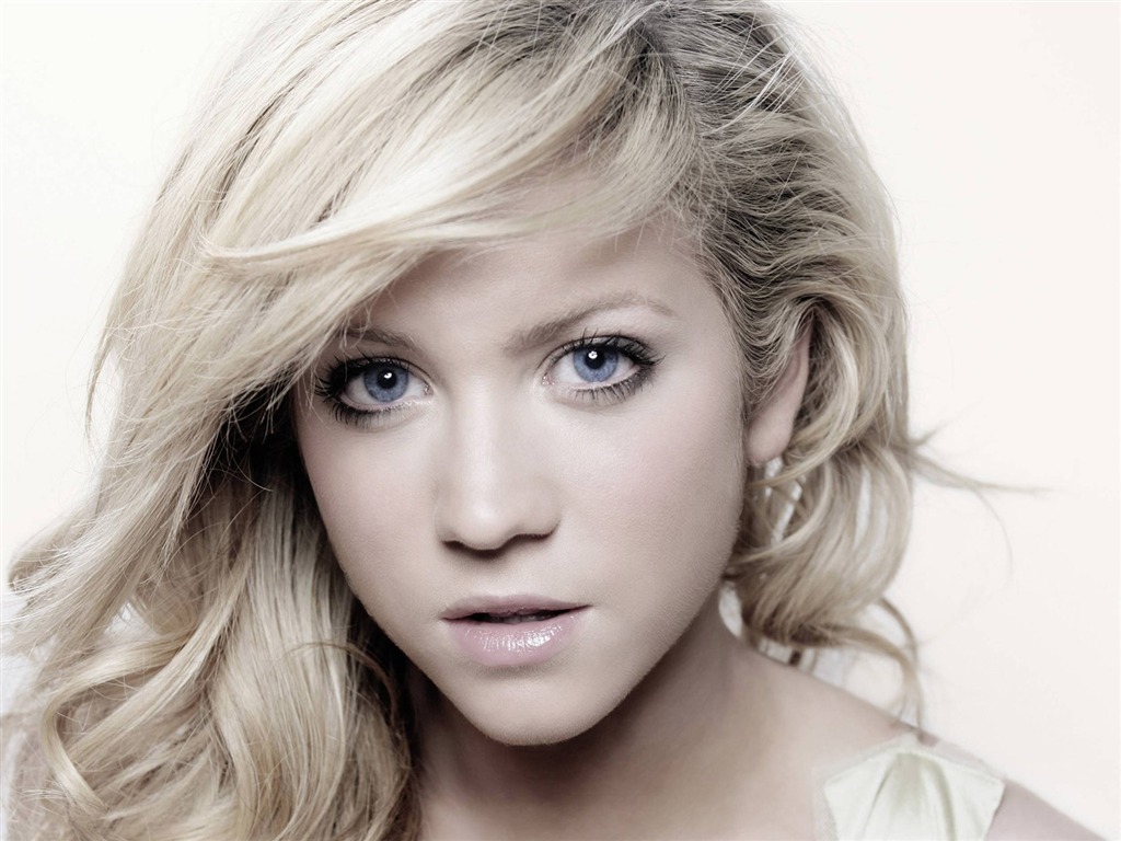 ... brittany snow wallpapers / wallpaper download - brittany snow #012