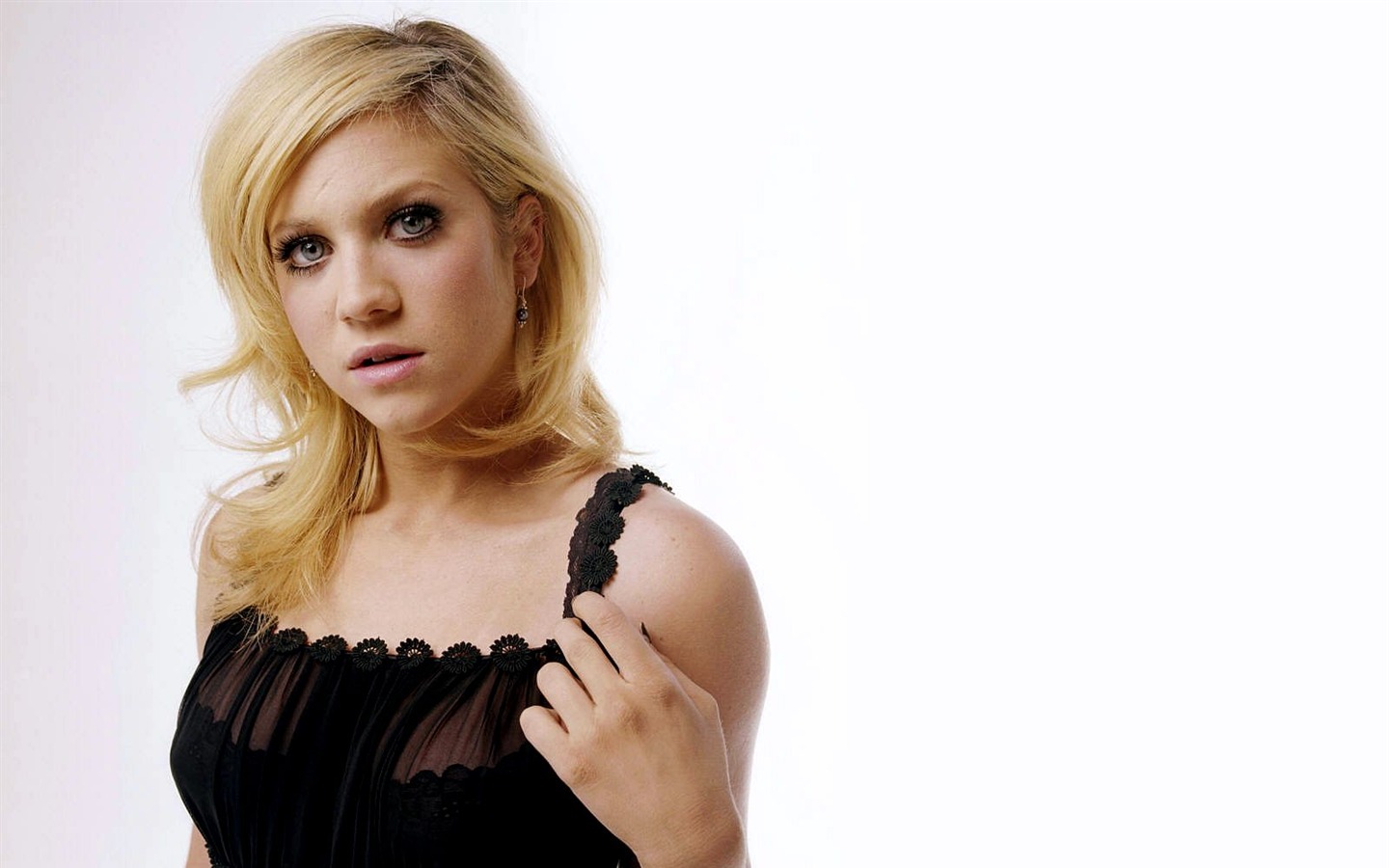 Brittany Snow #003 - 1440x900 Wallpapers Pictures Photos Images