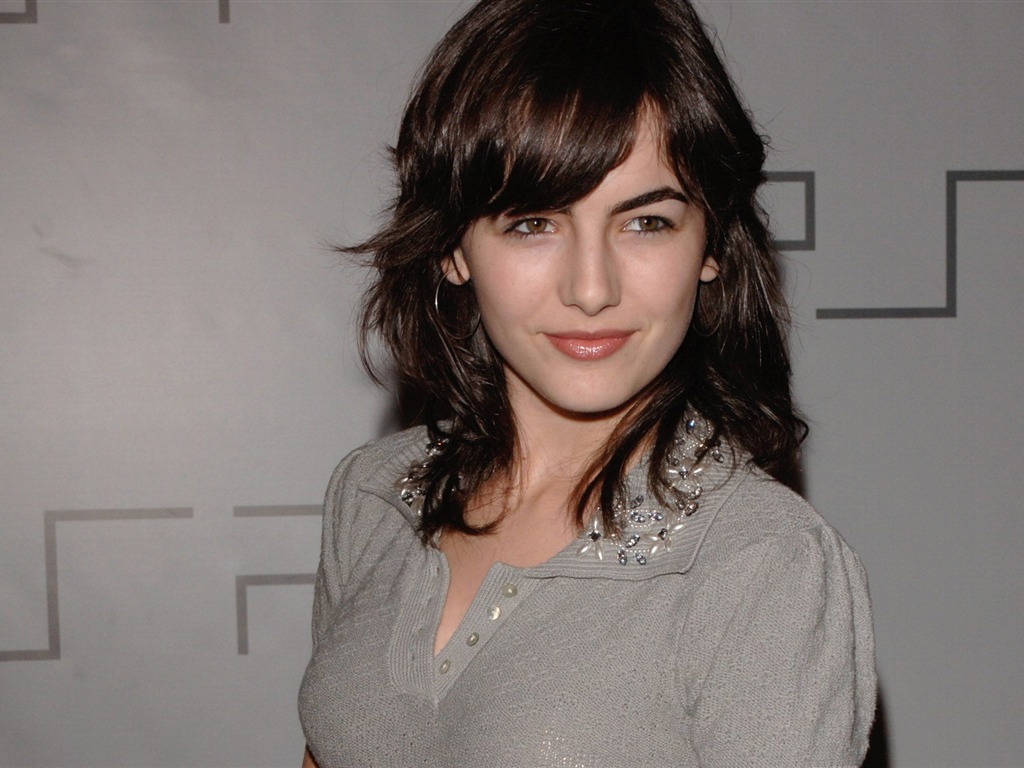 Camilla Belle #001 - 1024x768 Wallpapers Pictures Photos Images