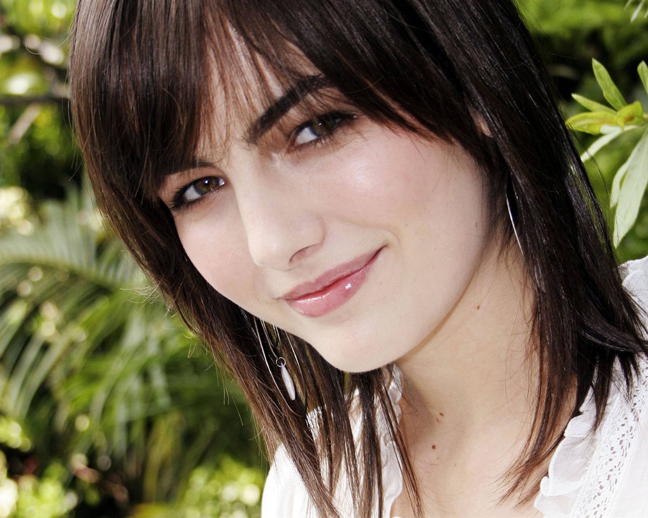Camilla Belle #005 - 1280x1024 Wallpapers Pictures Photos Images