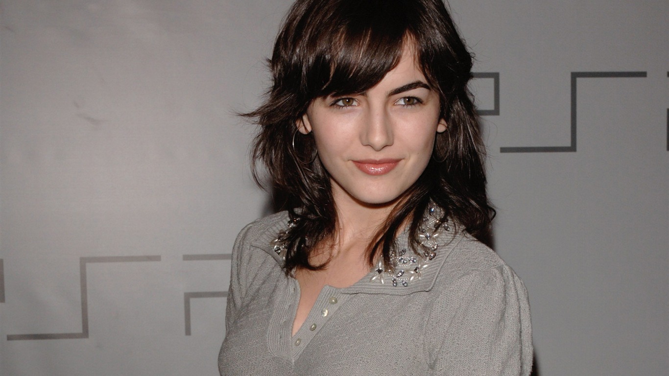 Camilla Belle #001 - 1366x768 Wallpapers Pictures Photos Images