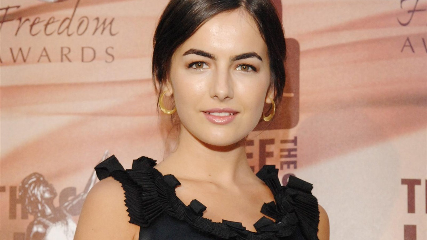 Camilla Belle #015 - 1366x768 Wallpapers Pictures Photos Images