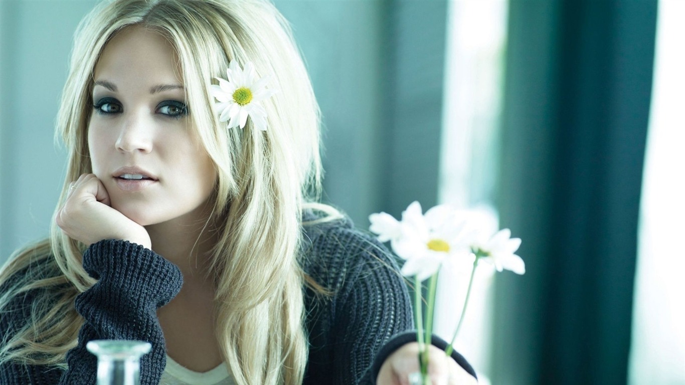 Carrie Underwood #007 - 1366x768 Wallpapers Pictures Photos Images