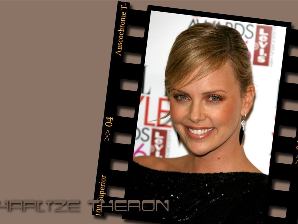 Charlize Theron #076 - 1024x768 Wallpapers Pictures Photos Images
