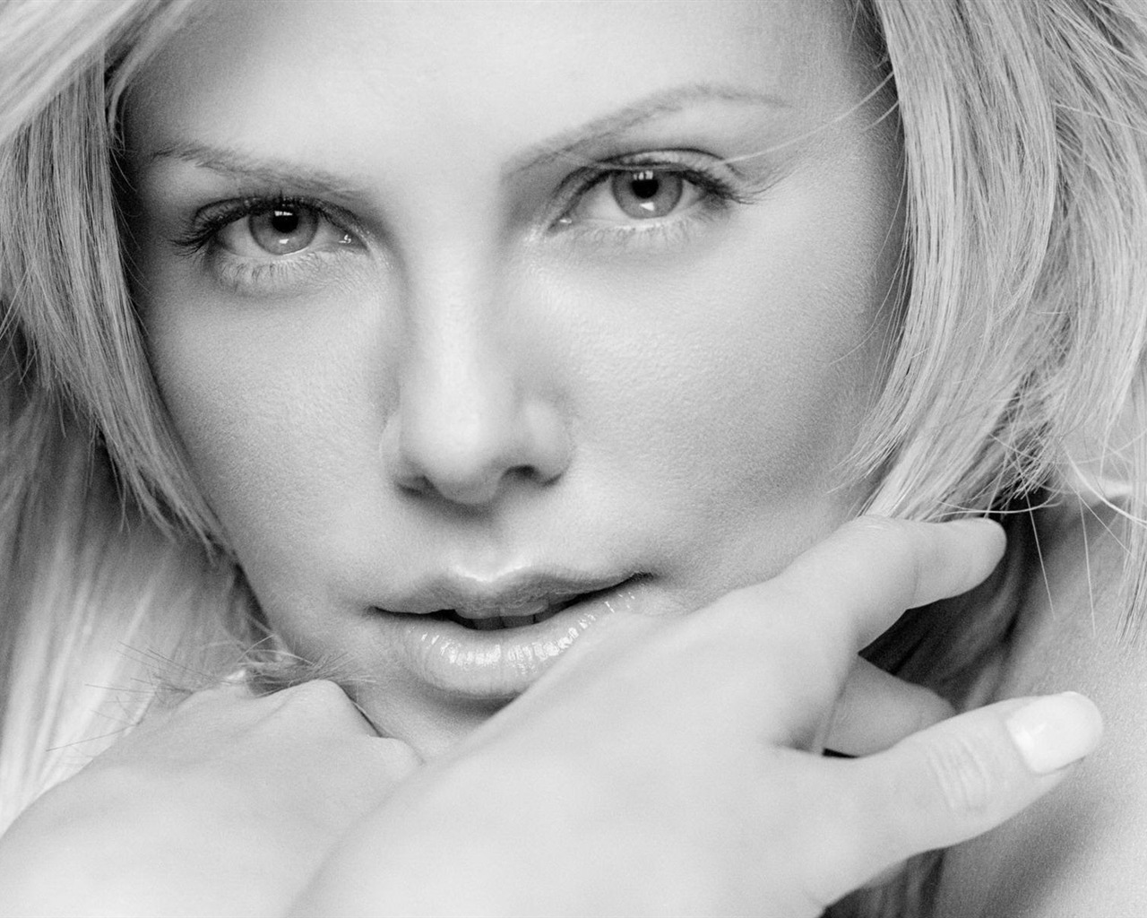Charlize Theron #033 - 1280x1024 Wallpapers Pictures Photos Images
