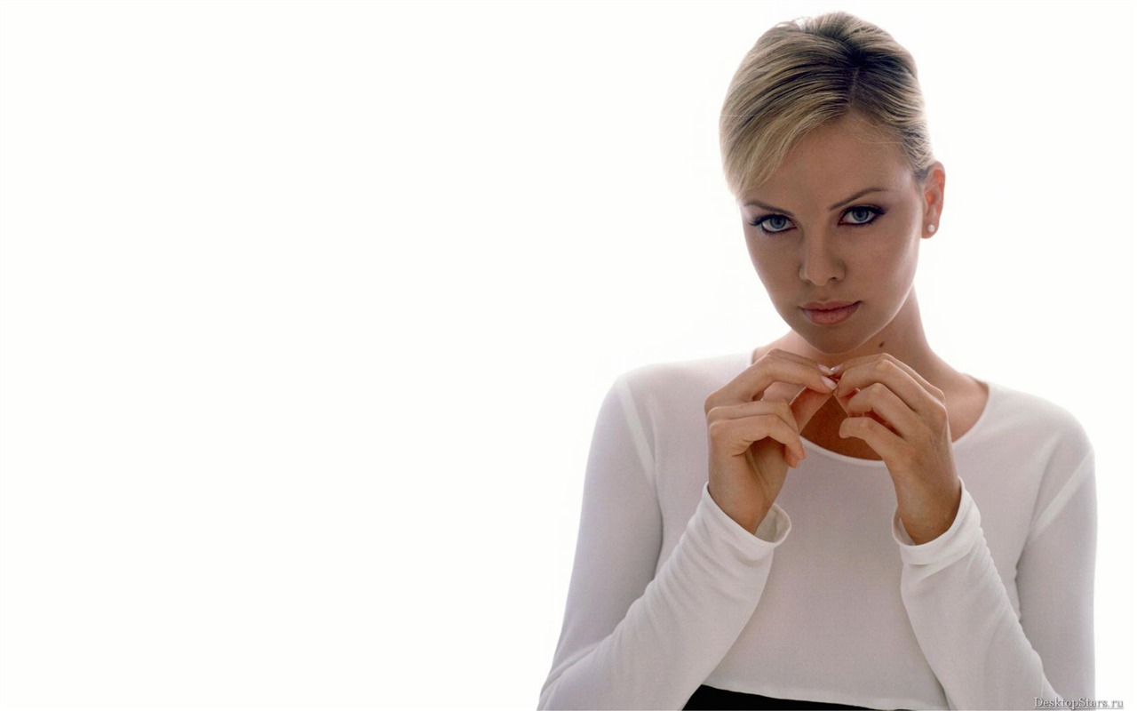 Charlize Theron #008 - 1280x800 Wallpapers Pictures Photos Images