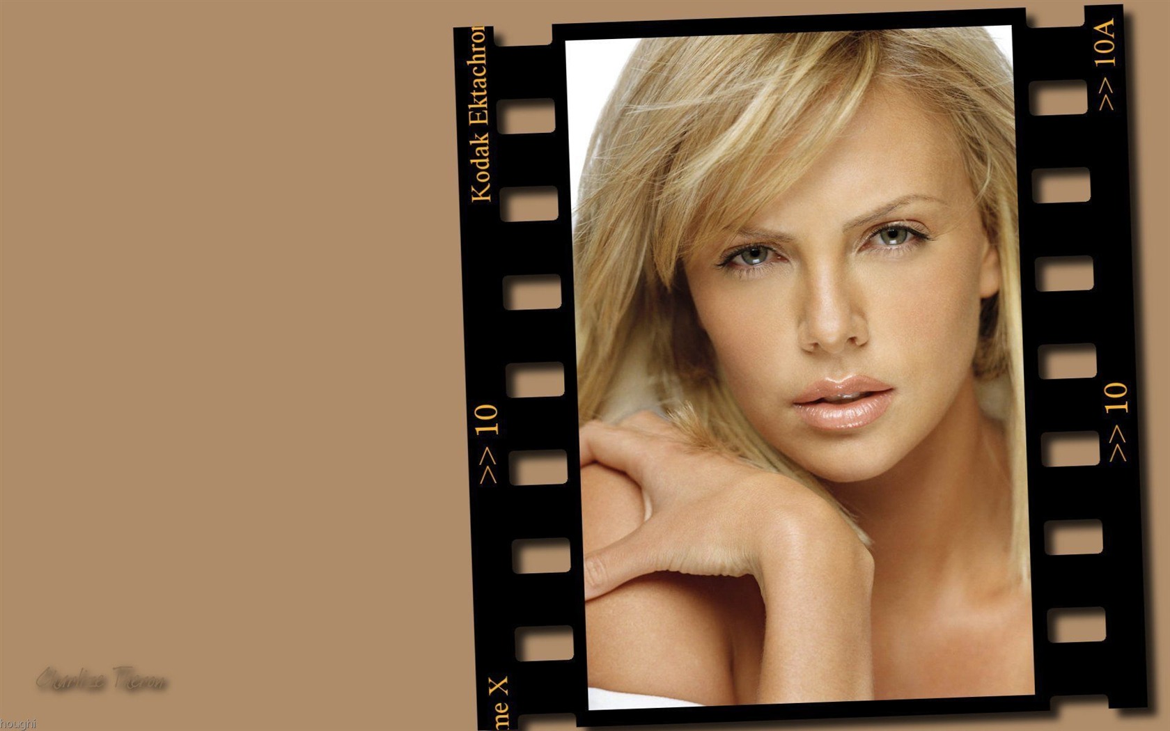 Charlize Theron #083 - 1680x1050 Wallpapers Pictures Photos Images