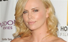 Charlize Theron #098 Wallpapers Pictures Photos Images