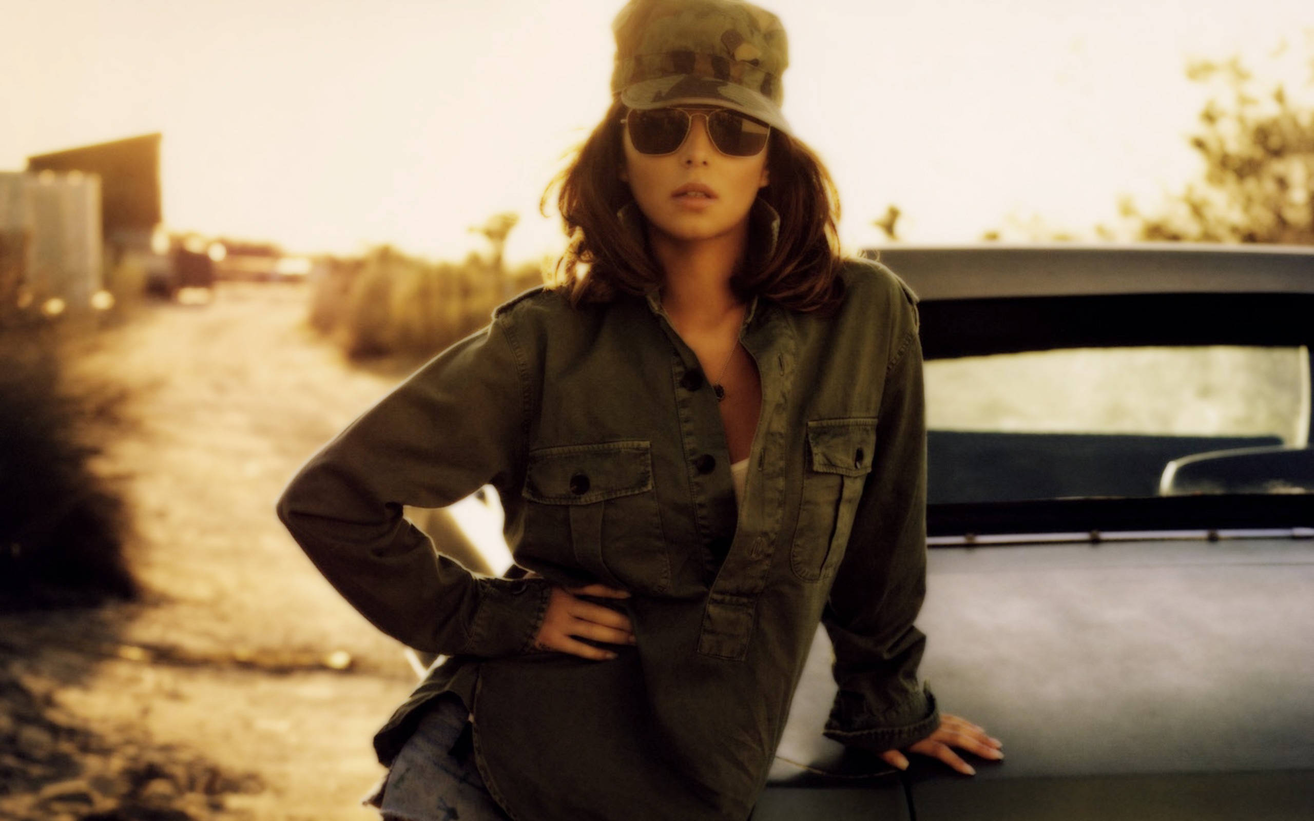 Cheryl Cole #009 - 2560x1600 Wallpapers Pictures Photos Images