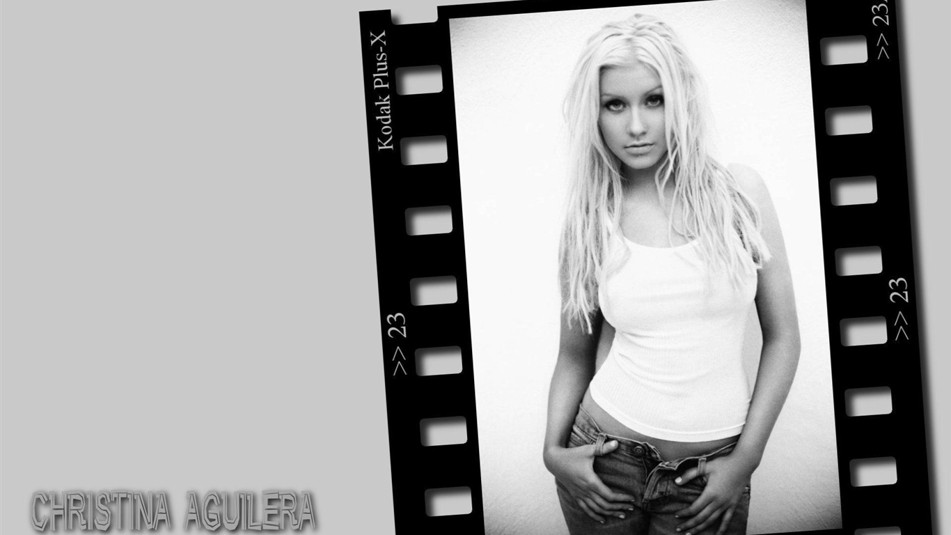 Christina Aguilera #021 - 1366x768 Wallpapers Pictures Photos Images
