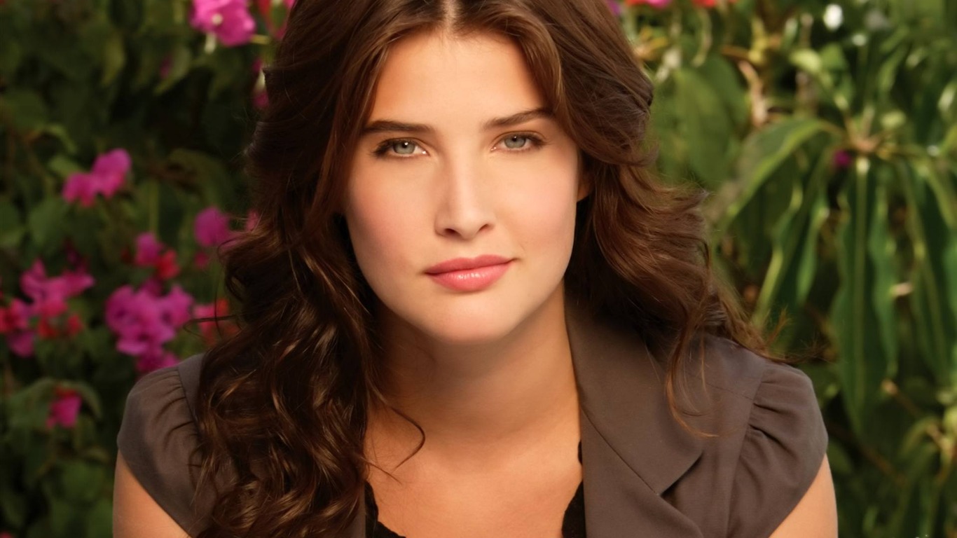 Cobie Smulders #010 - 1366x768 Wallpapers Pictures Photos Images