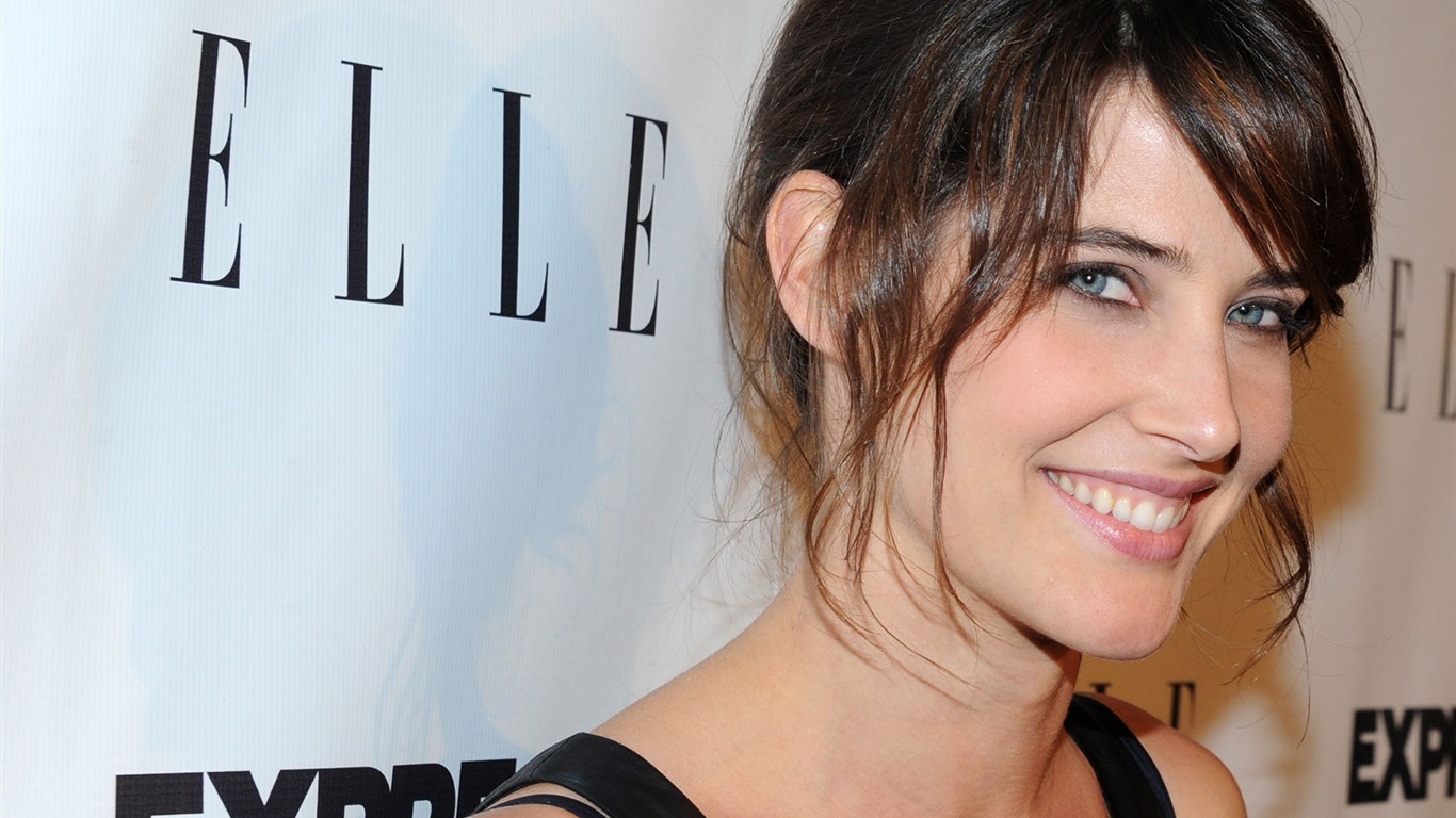Cobie Smulders #015 - 1366x768 Wallpapers Pictures Photos Images