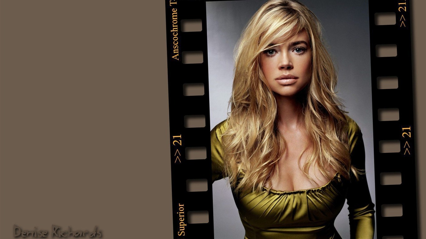 Denise Richards #003 - 1366x768 Wallpapers Pictures Photos Images