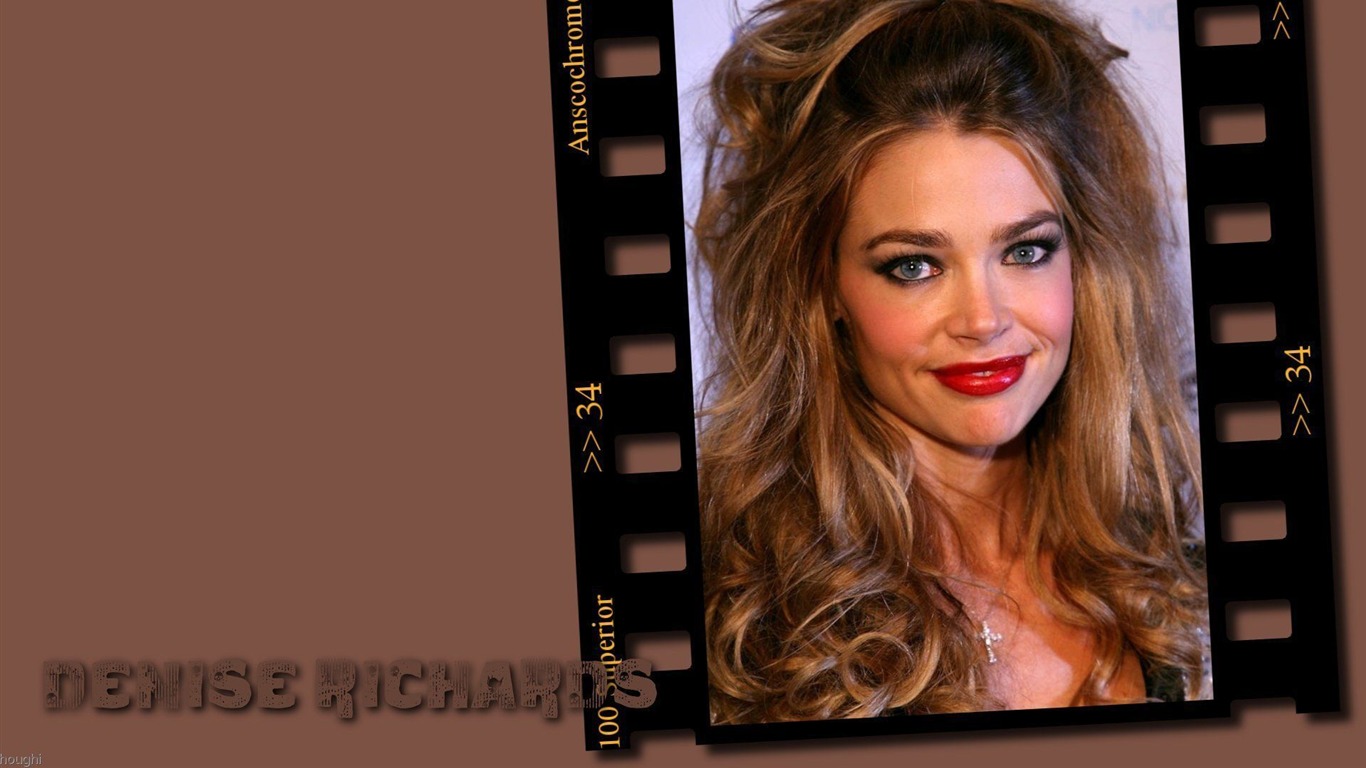 Denise Richards #005 - 1366x768 Wallpapers Pictures Photos Images