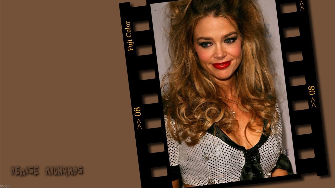 Denise Richards #006 - 1366x768 Wallpapers Pictures Photos Images