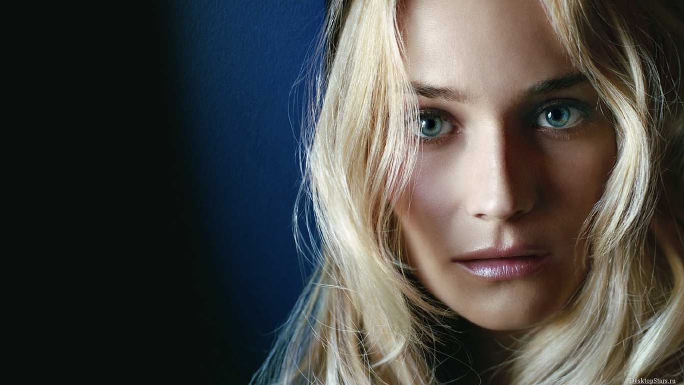 Diane Kruger #007 - 1366x768 Wallpapers Pictures Photos Images