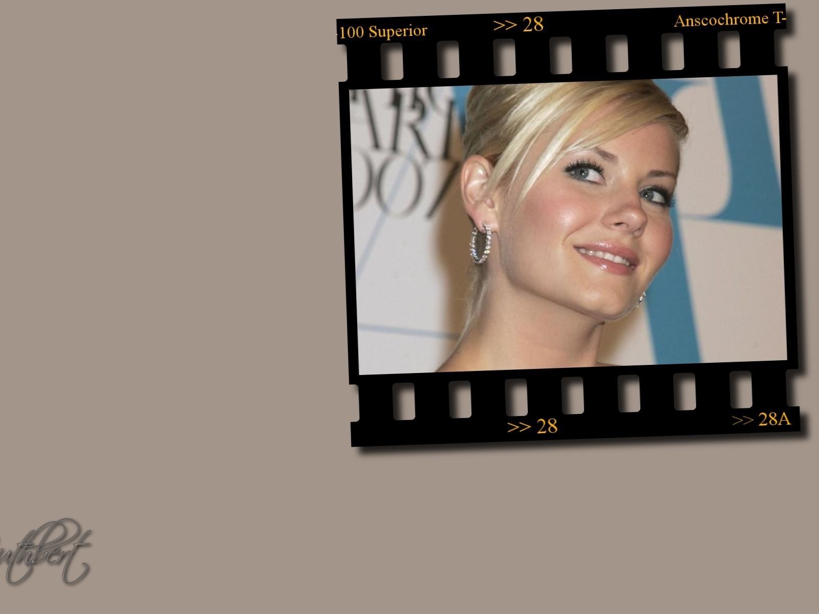 Elisha Cuthbert #022 - 1600x1200 Wallpapers Pictures Photos Images