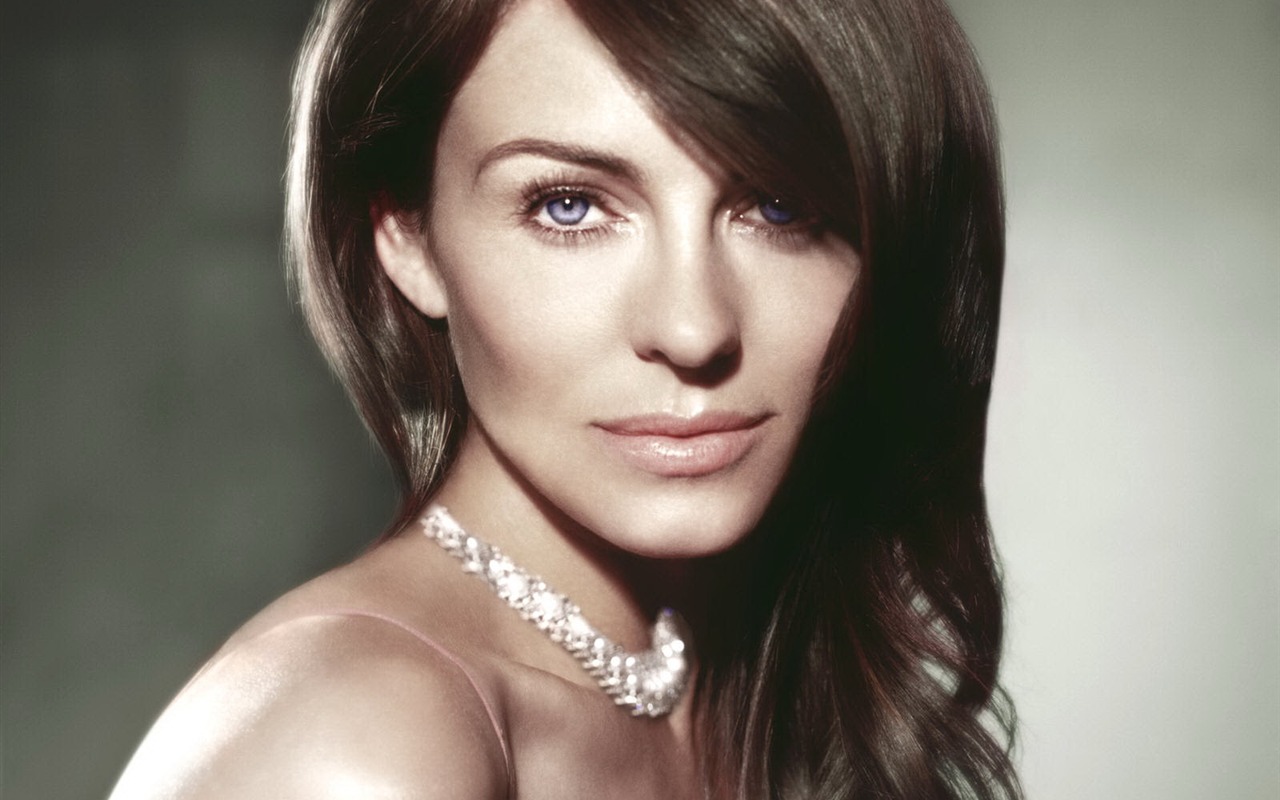 Elizabeth Hurley #032 - 1280x800 Wallpapers Pictures Photos Images