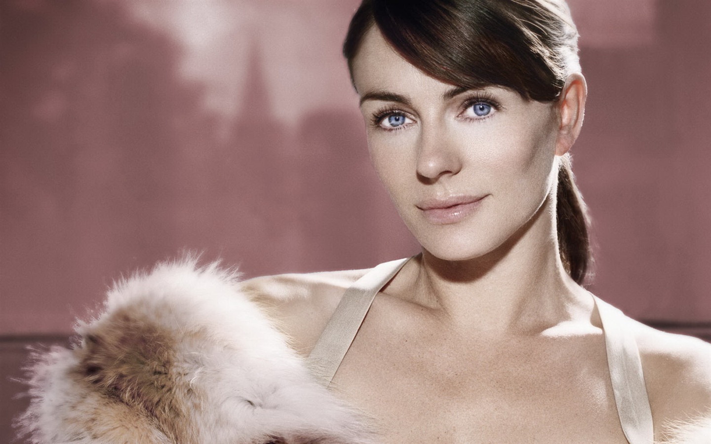 Elizabeth Hurley #036 - 1440x900 Wallpapers Pictures Photos Images