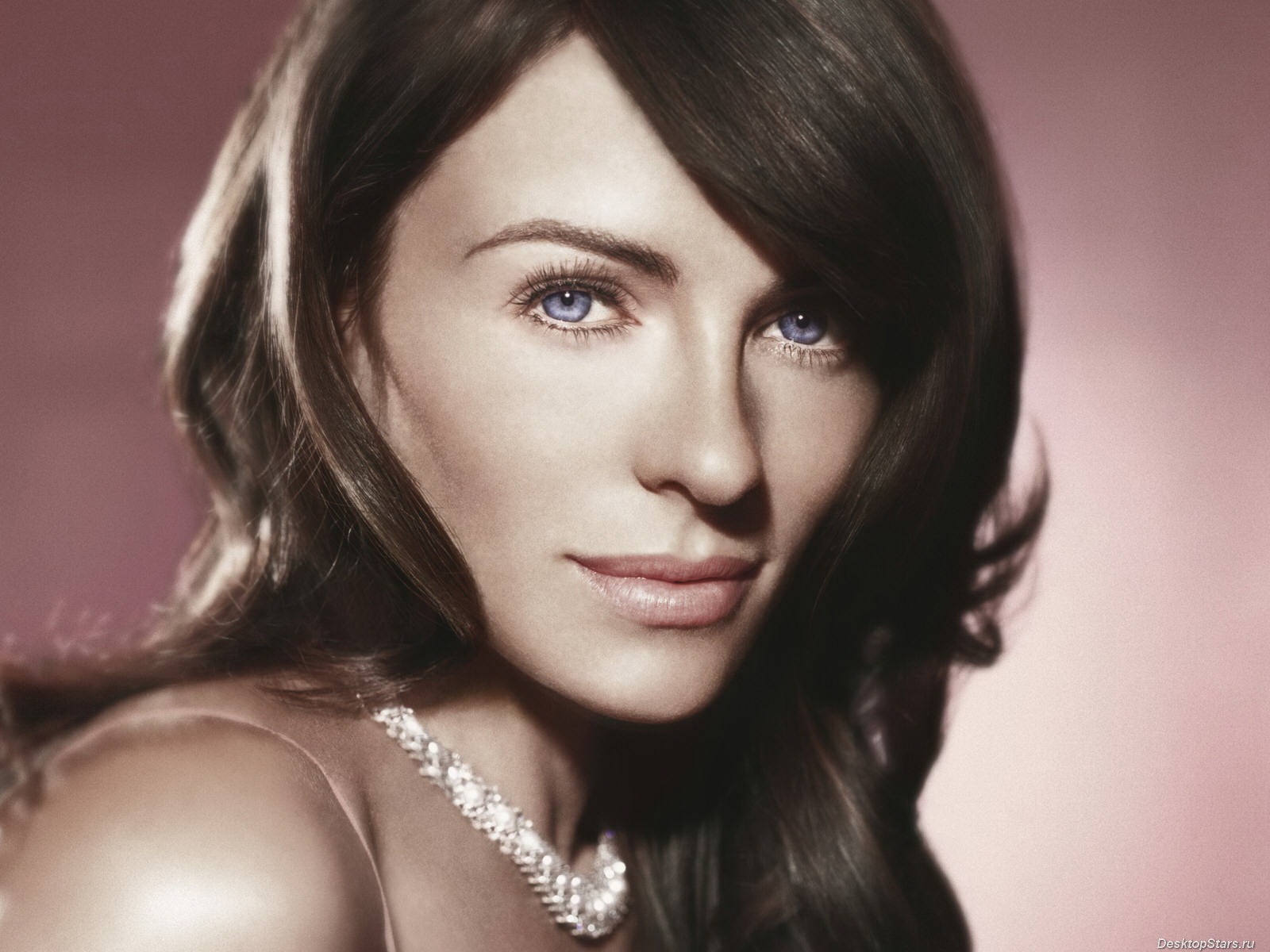 Elizabeth Hurley #034 - 1600x1200 Wallpapers Pictures Photos Images