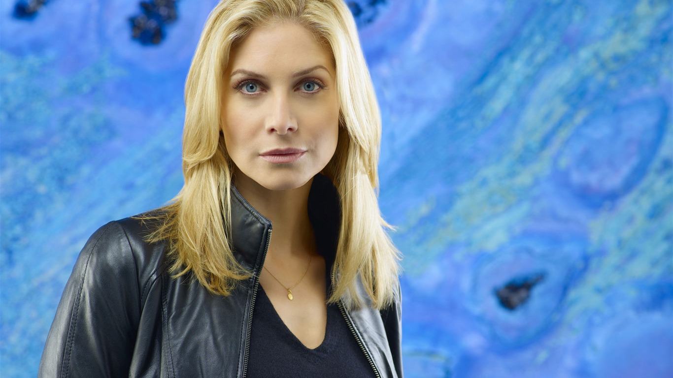 Elizabeth Mitchell #015 - 1366x768 Wallpapers Pictures Photos Images
