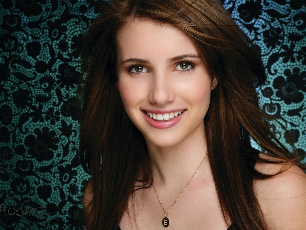 Emma Roberts #007 - 1024x768 Wallpapers Pictures Photos Images
