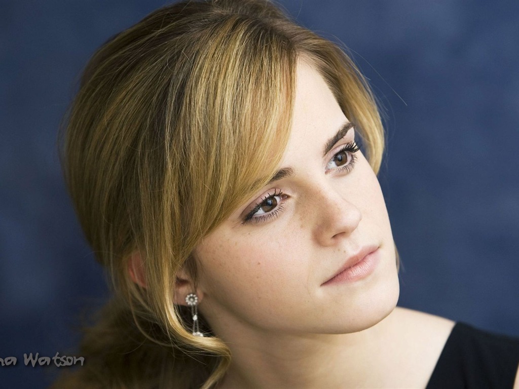 Emma Watson #012 - 1024x768 Wallpapers Pictures Photos Images