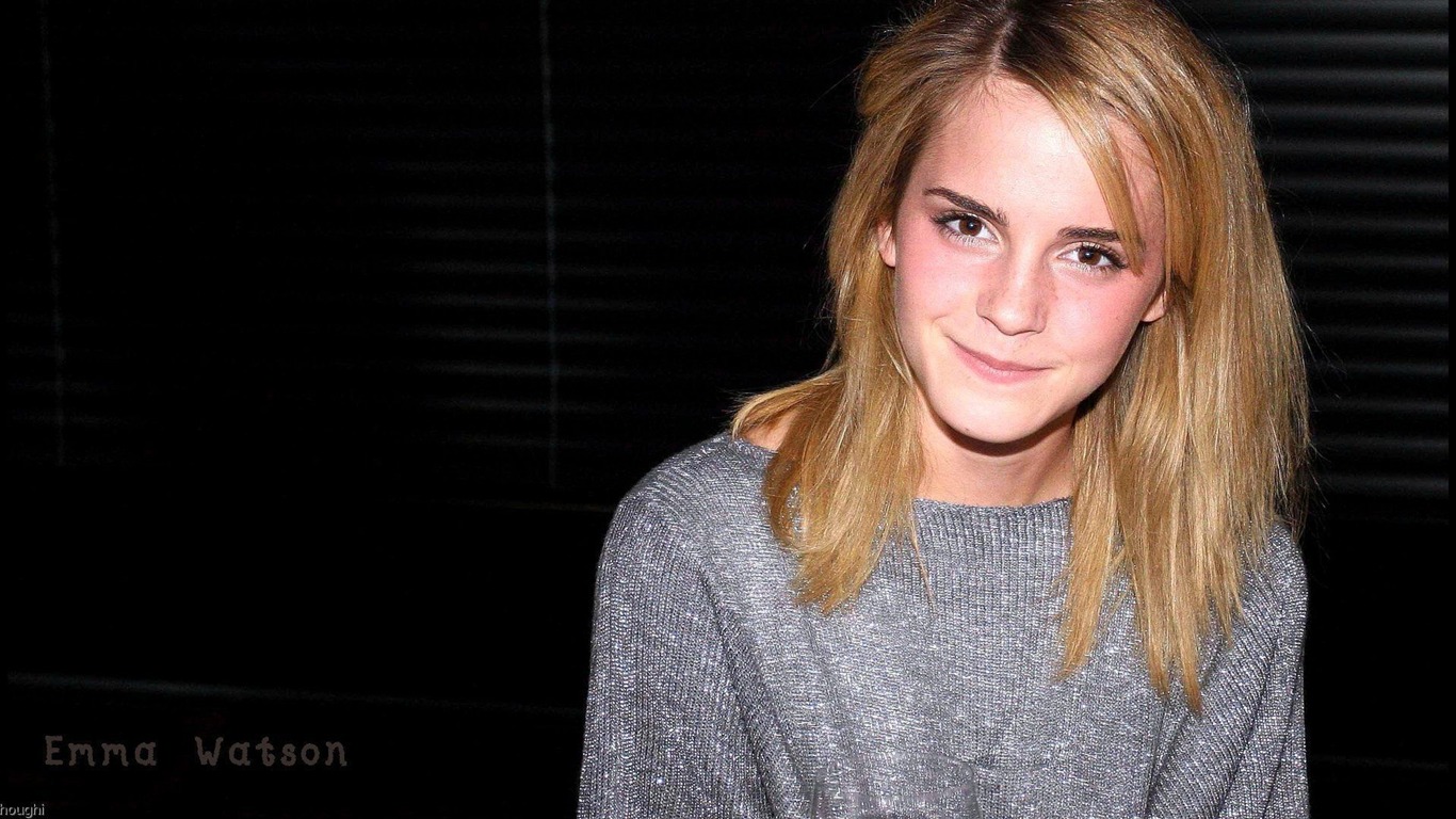 Emma Watson #010 - 1366x768 Wallpapers Pictures Photos Images