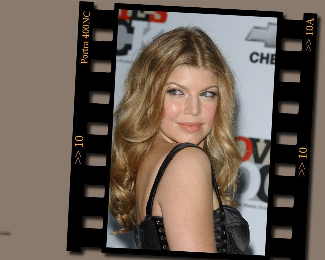 Fergie #006 - 1280x1024 Wallpapers Pictures Photos Images