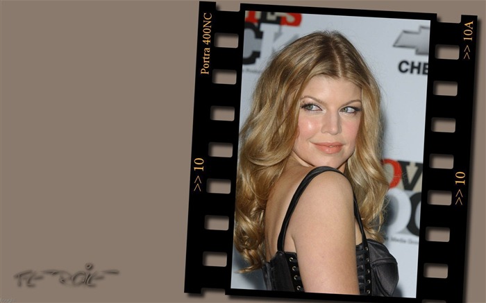 Fergie #006 Wallpapers Pictures Photos Images Backgrounds