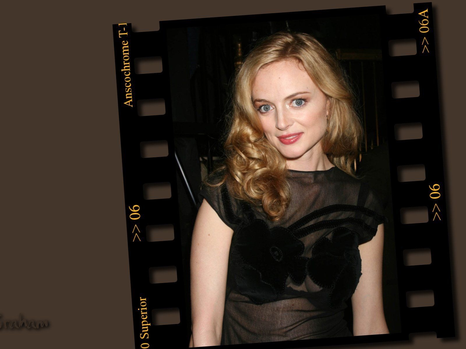 Heather Graham #006 - 1600x1200 Wallpapers Pictures Photos Images