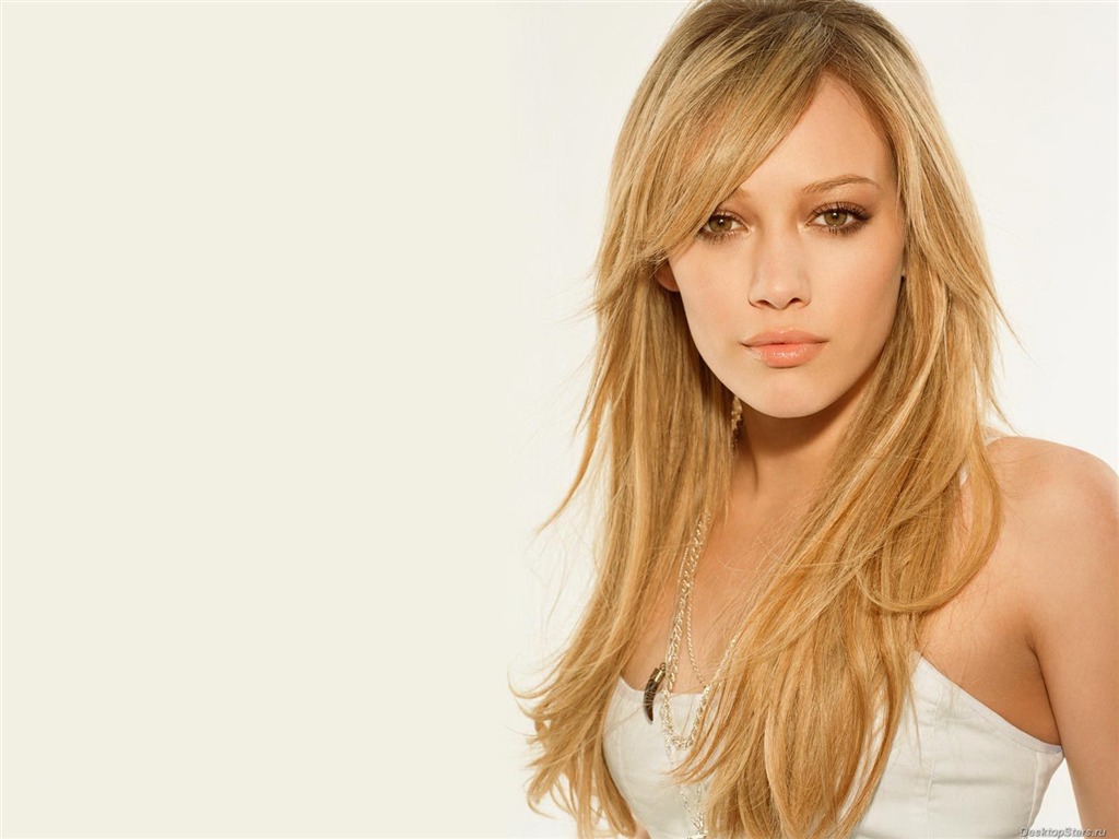 Hilary Duff #001 - 1024x768 Wallpapers Pictures Photos Images