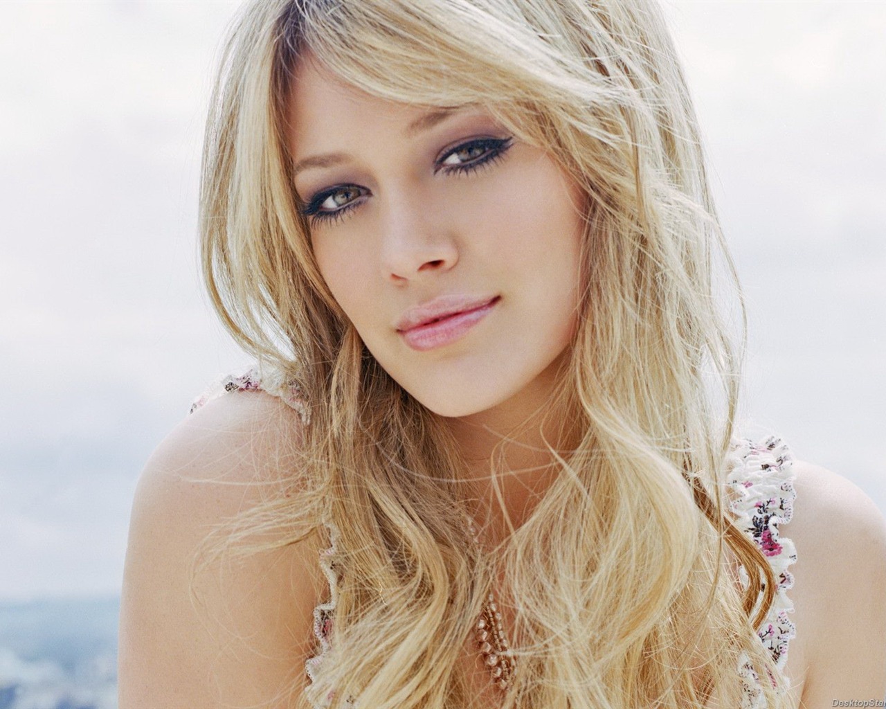 Hilary Duff #016 - 1280x1024 Wallpapers Pictures Photos Images