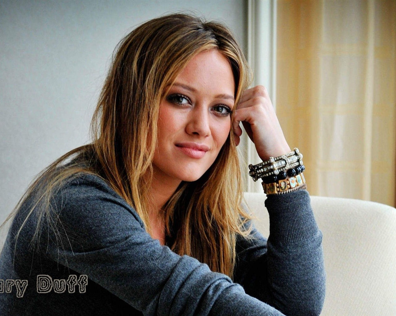 Hilary Duff #060 - 1280x1024 Wallpapers Pictures Photos Images
