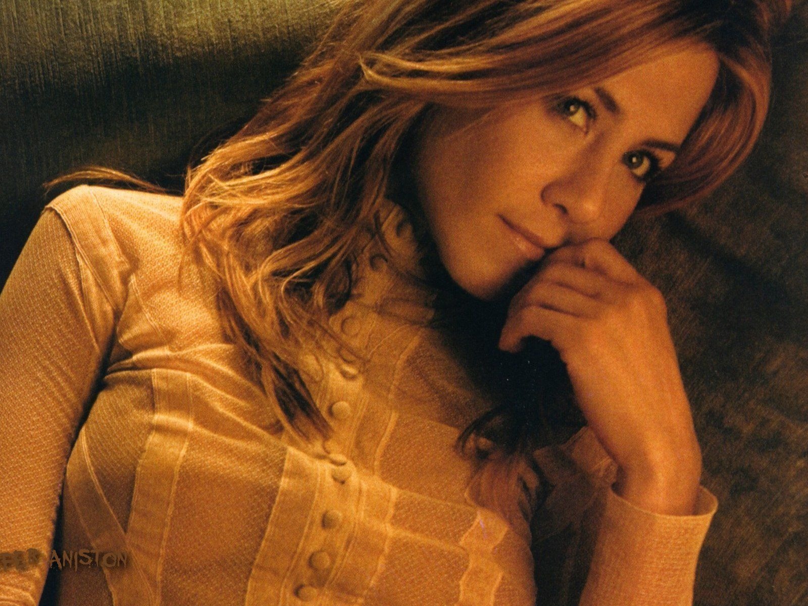 Jennifer Aniston #004 - 1600x1200 Wallpapers Pictures Photos Images