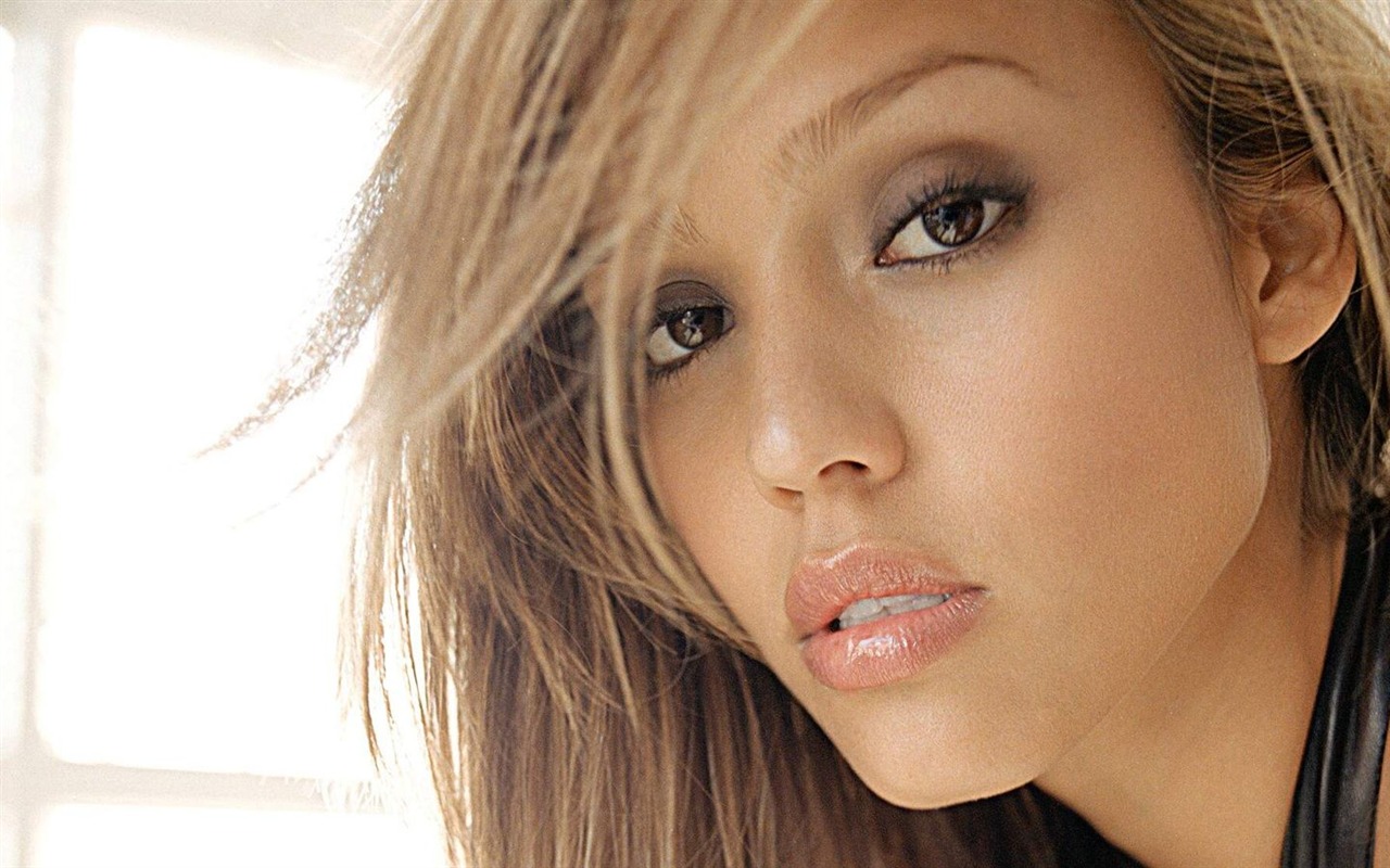 Jessica Alba #051 - 1280x800 Wallpapers Pictures Photos Images