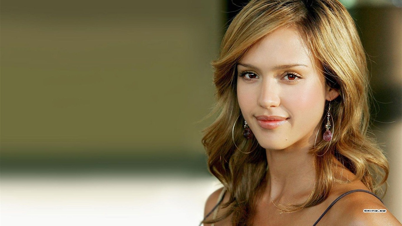 Jessica Alba #055 - 1366x768 Wallpapers Pictures Photos Images