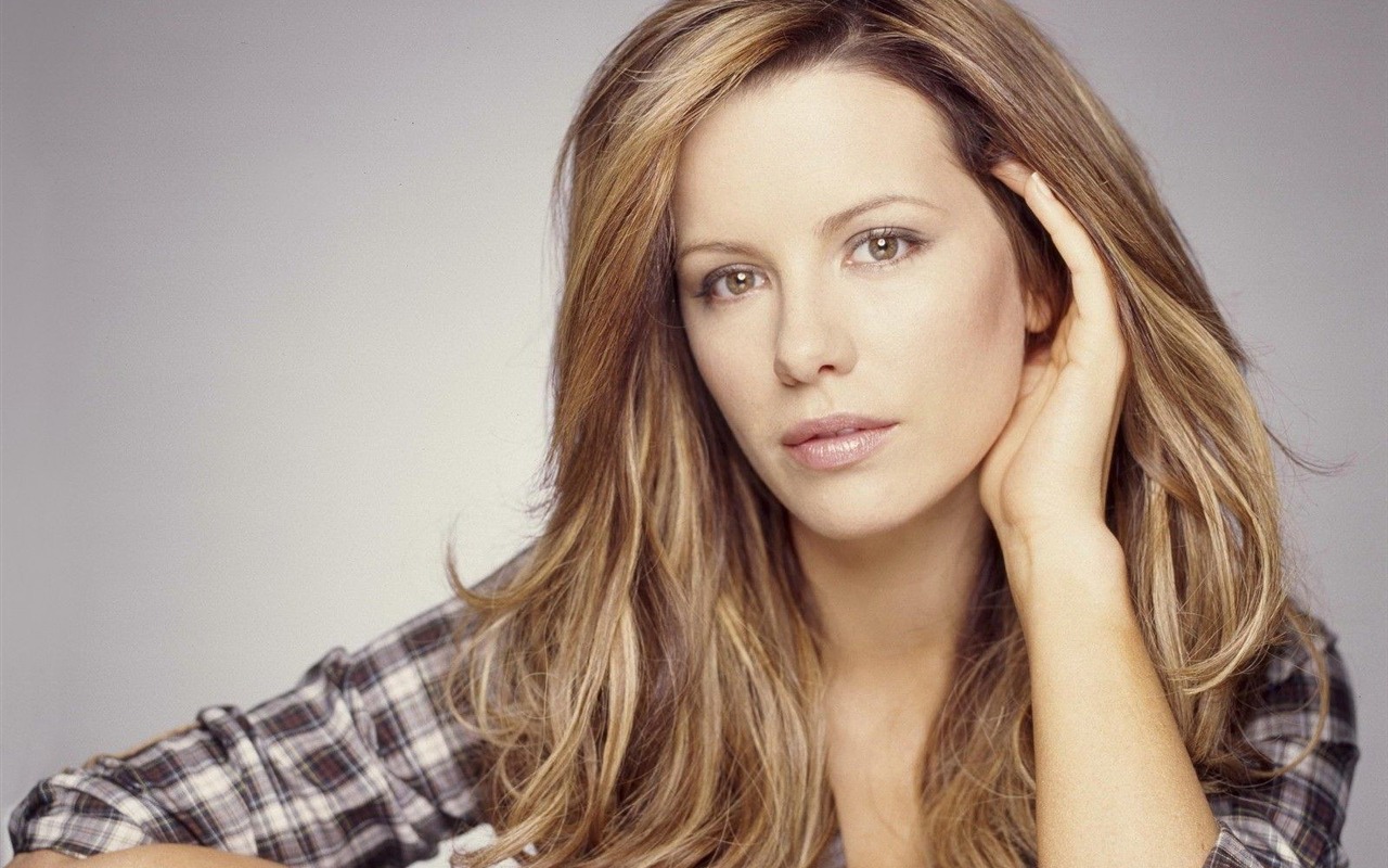 Kate Beckinsale #041 - 1280x800 Wallpapers Pictures Photos Images