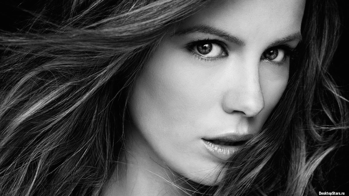 Kate Beckinsale #022 - 1366x768 Wallpapers Pictures Photos Images