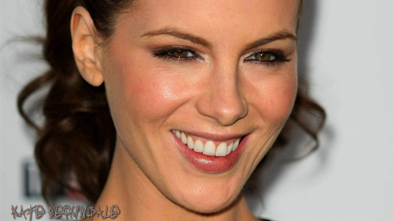 Kate Beckinsale #078 - 1366x768 Wallpapers Pictures Photos Images