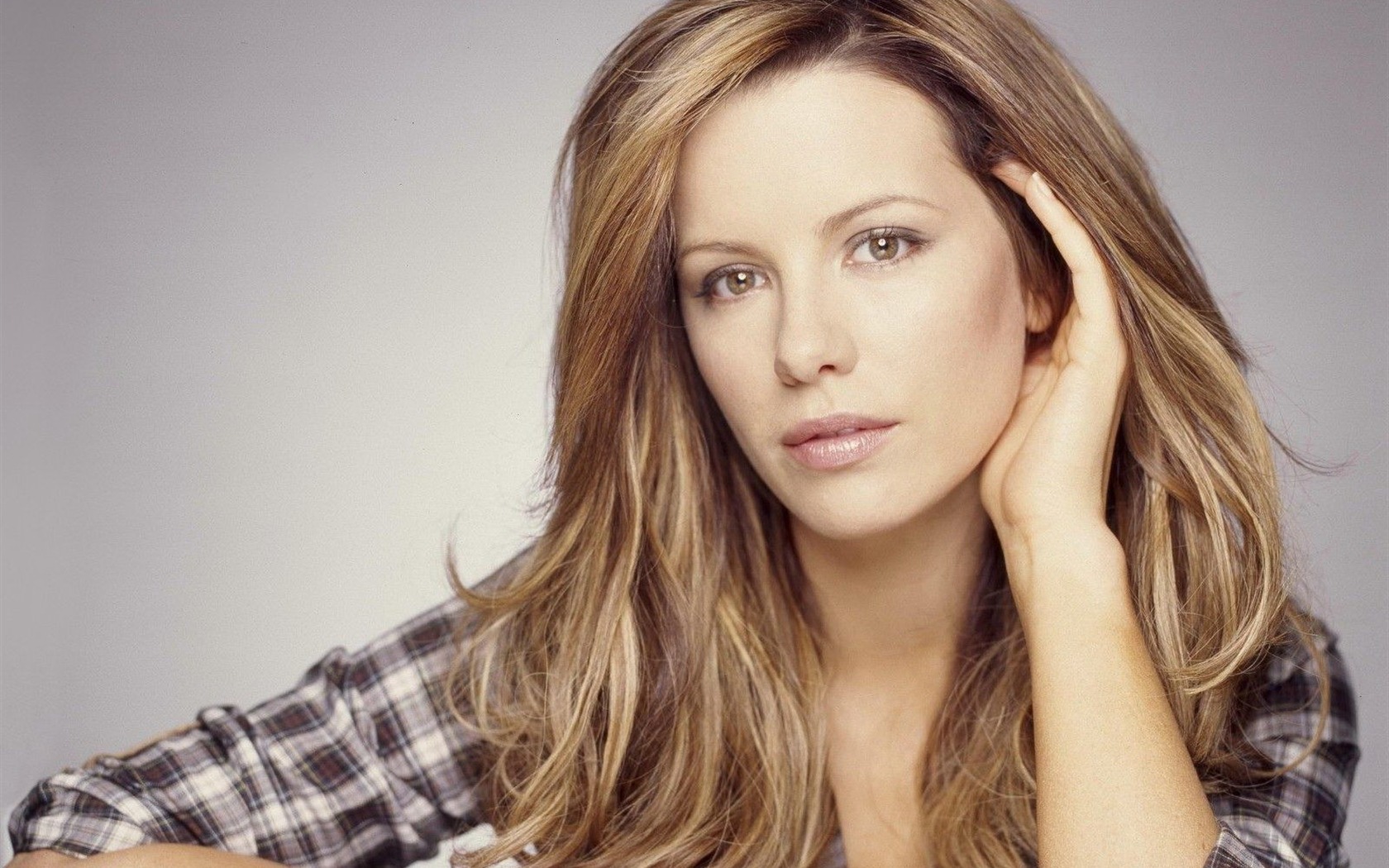 Kate Beckinsale #041 - 1680x1050 Wallpapers Pictures Photos Images